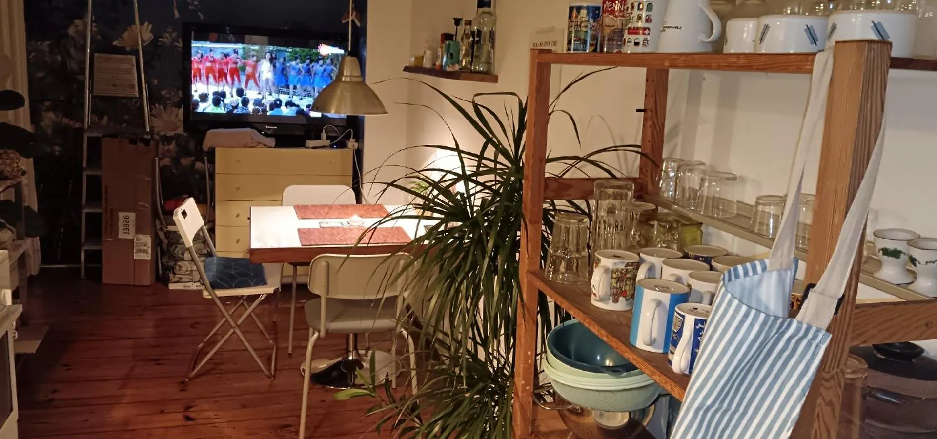 אכסניה ברלין Sharing Bedroom With Host Near Alexanderplatz גרמניה