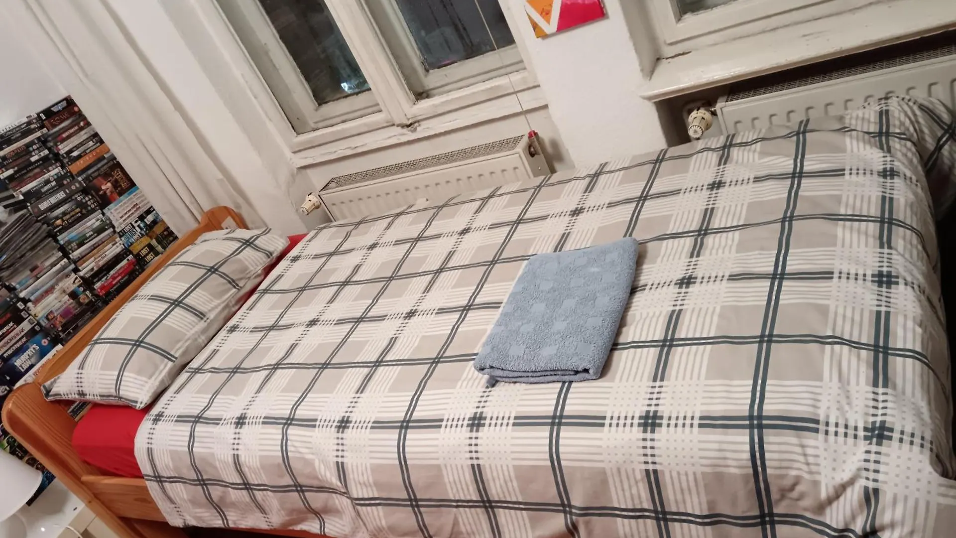 אכסניה ברלין Sharing Bedroom With Host Near Alexanderplatz